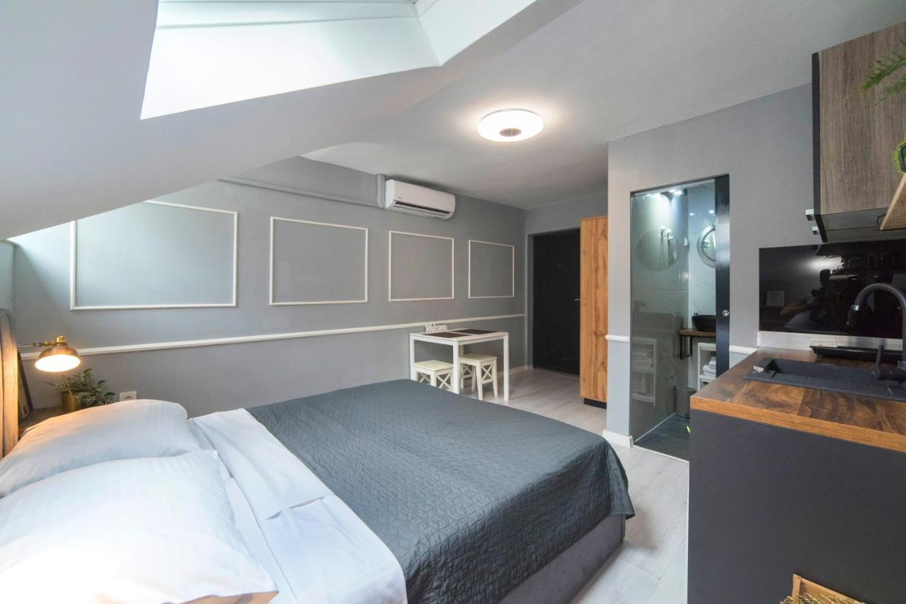 Manuela Studio Apartments, 4Th Floor, No Elevator Загреб Екстериор снимка