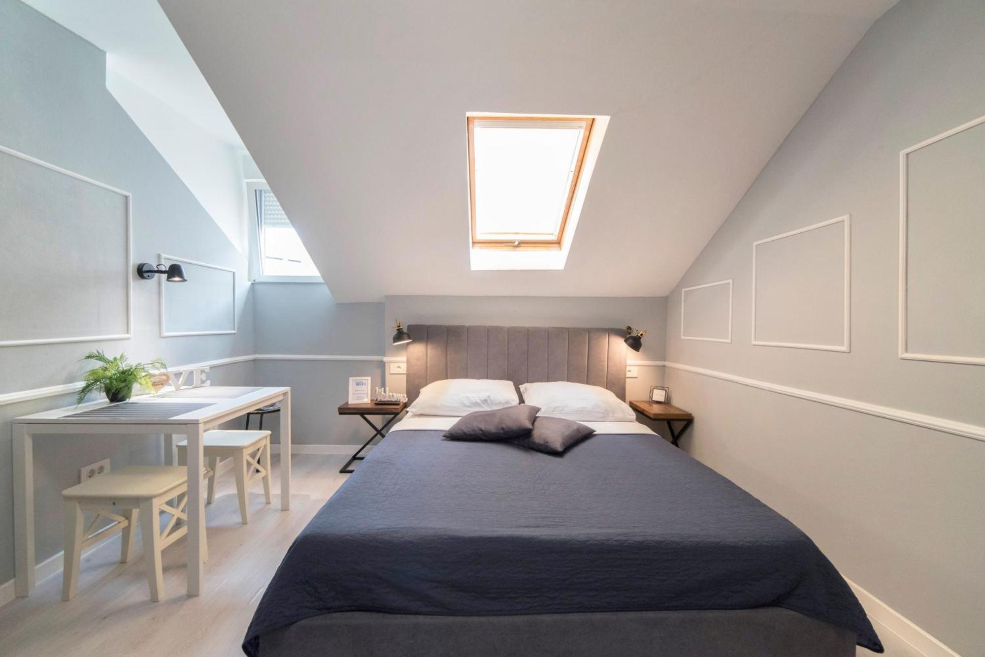 Manuela Studio Apartments, 4Th Floor, No Elevator Загреб Екстериор снимка