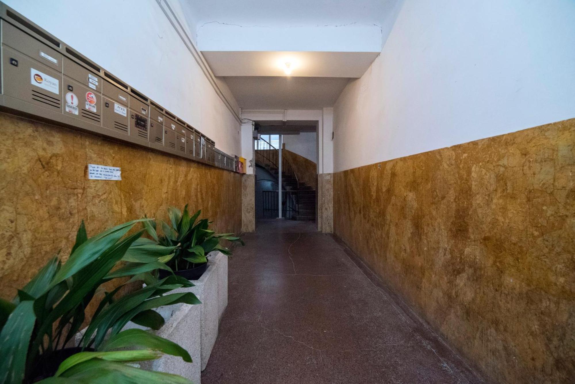 Manuela Studio Apartments, 4Th Floor, No Elevator Загреб Екстериор снимка